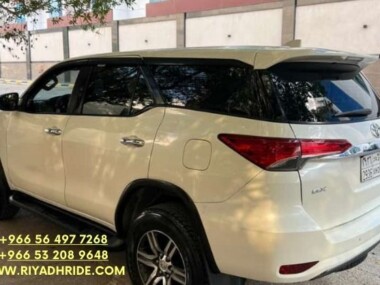 Toyota Fortuner Luxury SUV in Riyadh for Premium Rides